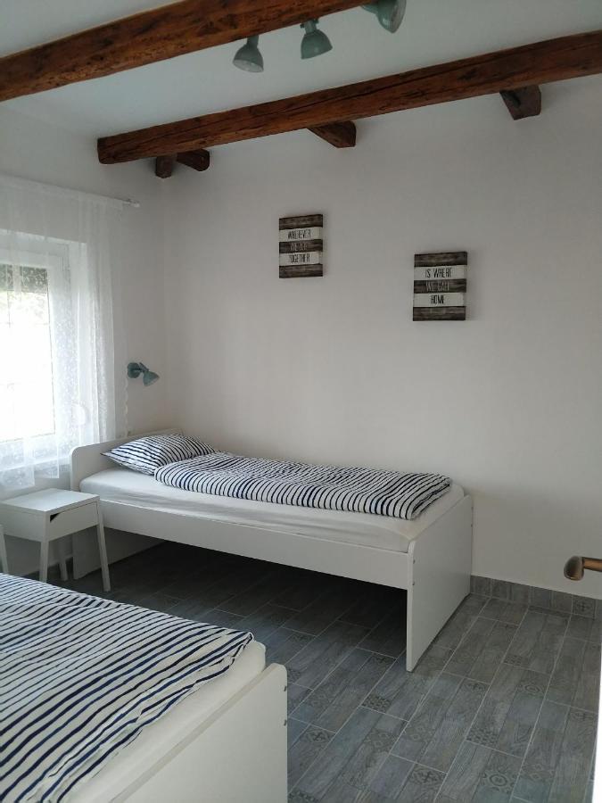 Exclusive Beachfront Villa Fonyód Eksteriør bilde