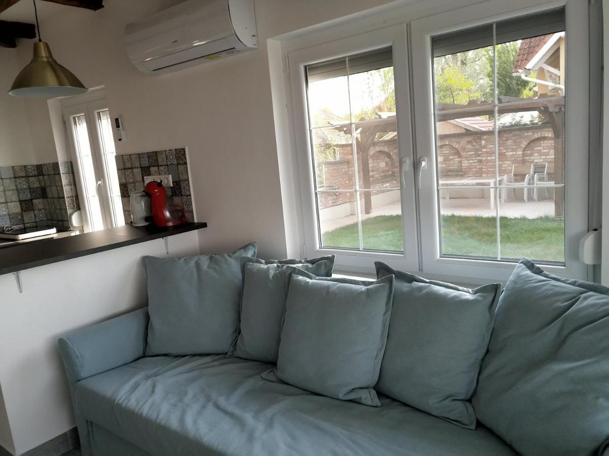 Exclusive Beachfront Villa Fonyód Eksteriør bilde